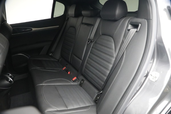 Used 2023 Alfa Romeo Stelvio Veloce for sale $34,900 at Maserati of Greenwich in Greenwich CT 06830 19