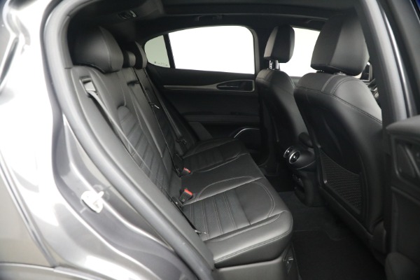 Used 2023 Alfa Romeo Stelvio Veloce for sale $34,900 at Maserati of Greenwich in Greenwich CT 06830 20