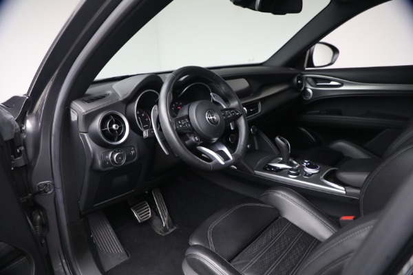 Used 2023 Alfa Romeo Stelvio Veloce for sale $34,900 at Maserati of Greenwich in Greenwich CT 06830 21