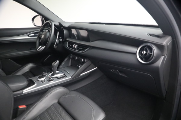 Used 2023 Alfa Romeo Stelvio Veloce for sale $34,900 at Maserati of Greenwich in Greenwich CT 06830 22
