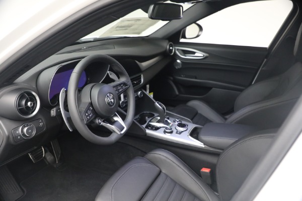 New 2026 Alfa Romeo Giulia Veloce for sale $57,670 at Maserati of Greenwich in Greenwich CT 06830 20