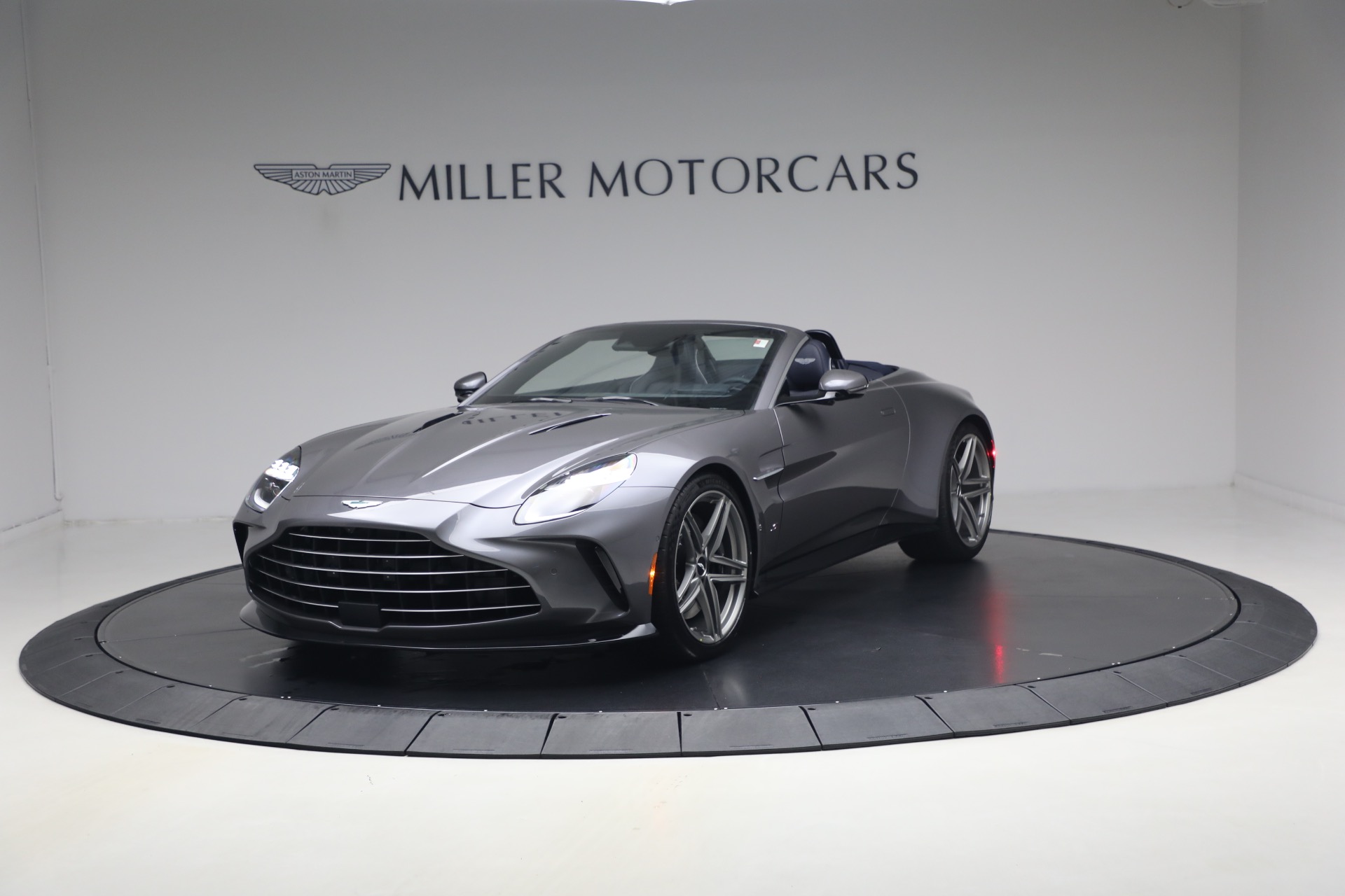 New 2026 Aston Martin Vantage S Roadster for sale $277,680 at Maserati of Greenwich in Greenwich CT 06830 1