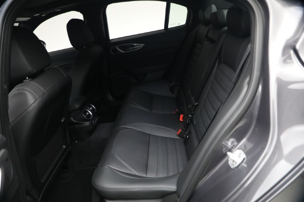 New 2026 Alfa Romeo Giulia Veloce for sale $55,815 at Maserati of Greenwich in Greenwich CT 06830 17