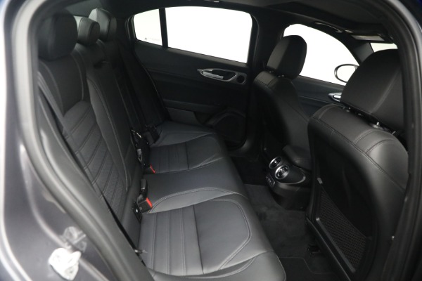 New 2026 Alfa Romeo Giulia Veloce for sale $55,815 at Maserati of Greenwich in Greenwich CT 06830 18
