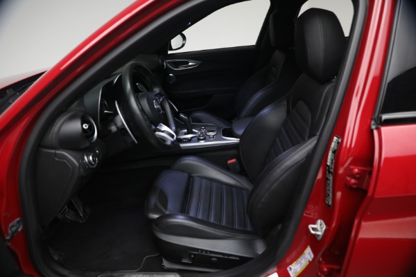 Used 2023 Alfa Romeo Giulia Veloce for sale $33,900 at Maserati of Greenwich in Greenwich CT 06830 15