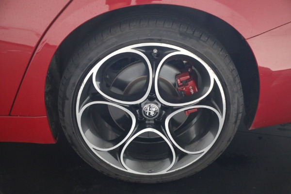 Used 2023 Alfa Romeo Giulia Veloce for sale $33,900 at Maserati of Greenwich in Greenwich CT 06830 23