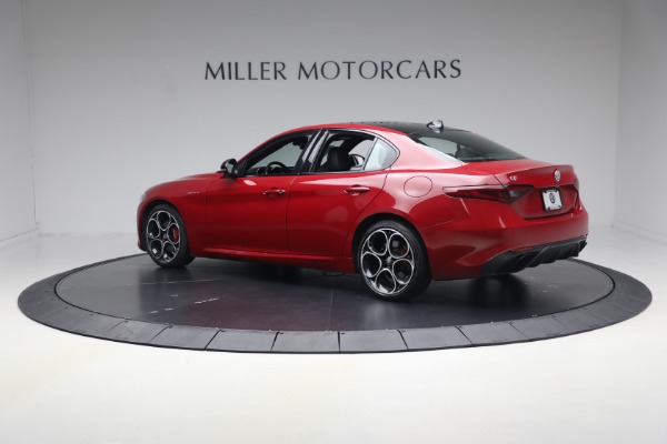 Used 2023 Alfa Romeo Giulia Veloce for sale $33,900 at Maserati of Greenwich in Greenwich CT 06830 4