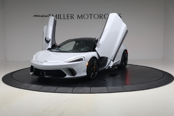 Used 2025 McLaren GTS Performance for sale $189,900 at Maserati of Greenwich in Greenwich CT 06830 12