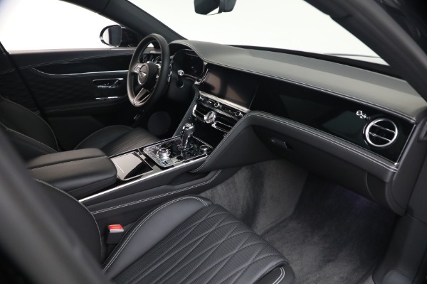 Used 2022 Bentley Flying Spur W12 for sale $195,900 at Maserati of Greenwich in Greenwich CT 06830 26