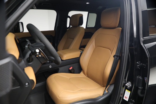Used 2024 Land Rover Defender 110 V8 P525 for sale $84,900 at Maserati of Greenwich in Greenwich CT 06830 14