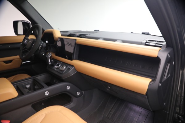 Used 2024 Land Rover Defender 110 V8 P525 for sale $84,900 at Maserati of Greenwich in Greenwich CT 06830 18