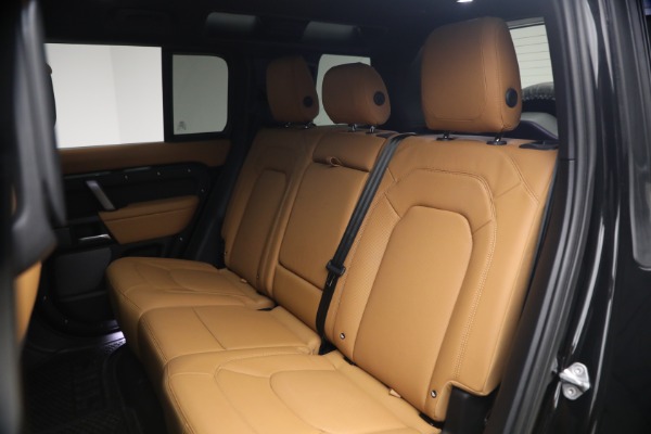 Used 2024 Land Rover Defender 110 V8 P525 for sale $84,900 at Maserati of Greenwich in Greenwich CT 06830 20