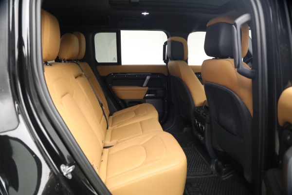 Used 2024 Land Rover Defender 110 V8 P525 for sale $84,900 at Maserati of Greenwich in Greenwich CT 06830 21