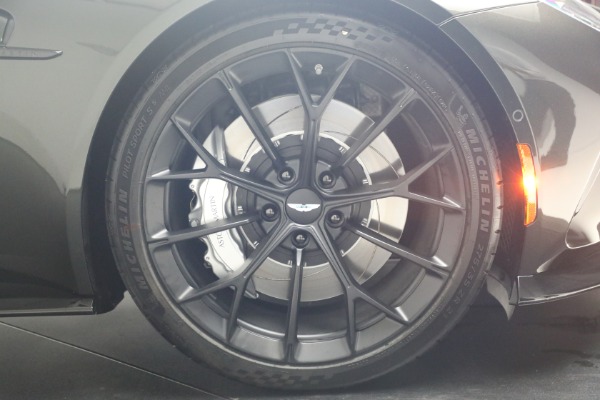 New 2026 Aston Martin Vantage S Roadster for sale $263,900 at Maserati of Greenwich in Greenwich CT 06830 27