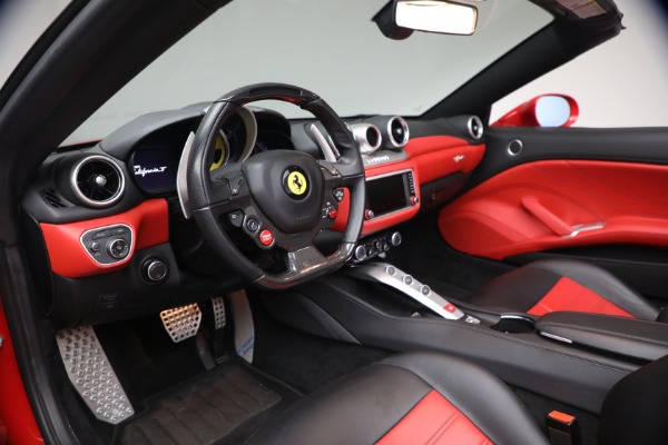 Used 2017 Ferrari California T for sale $163,900 at Maserati of Greenwich in Greenwich CT 06830 15