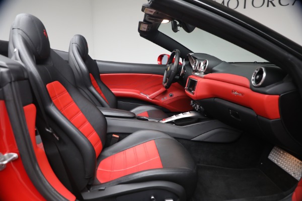 Used 2017 Ferrari California T for sale $163,900 at Maserati of Greenwich in Greenwich CT 06830 17