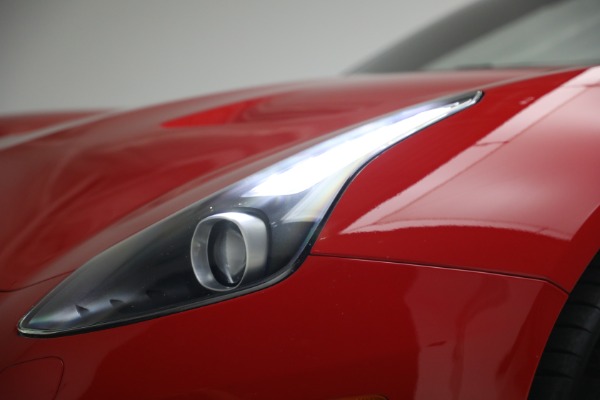 Used 2017 Ferrari California T for sale $163,900 at Maserati of Greenwich in Greenwich CT 06830 23