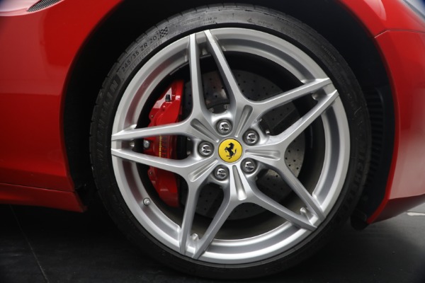 Used 2017 Ferrari California T for sale $163,900 at Maserati of Greenwich in Greenwich CT 06830 26
