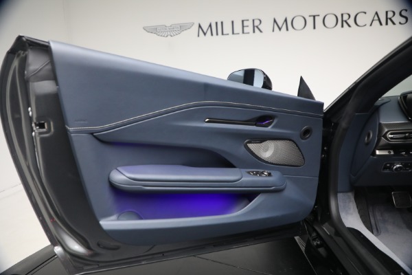 New 2026 Aston Martin Vantage S Roadster for sale $295,000 at Maserati of Greenwich in Greenwich CT 06830 28