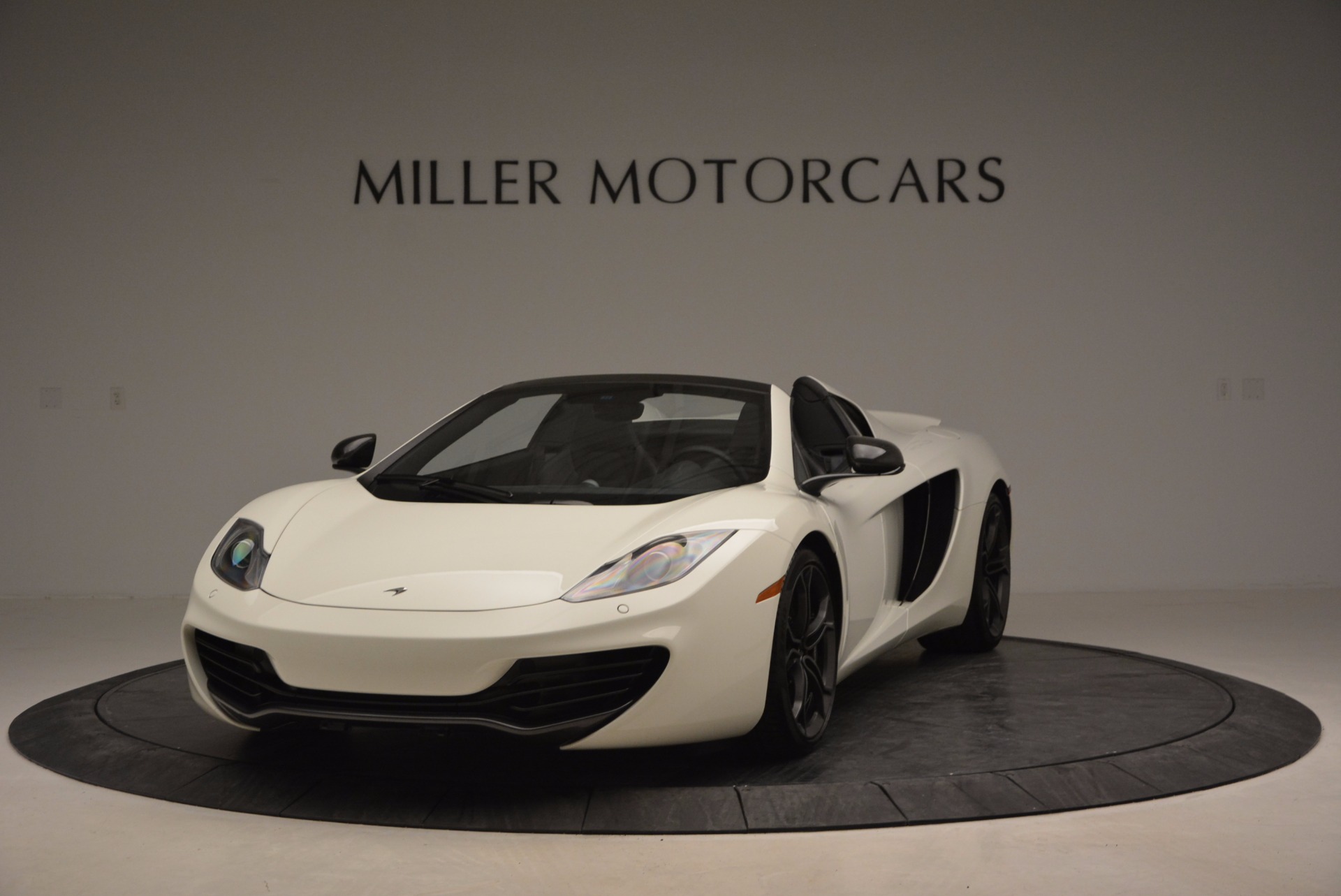 Used 2014 McLaren MP4-12C Spider for sale Sold at Maserati of Greenwich in Greenwich CT 06830 1