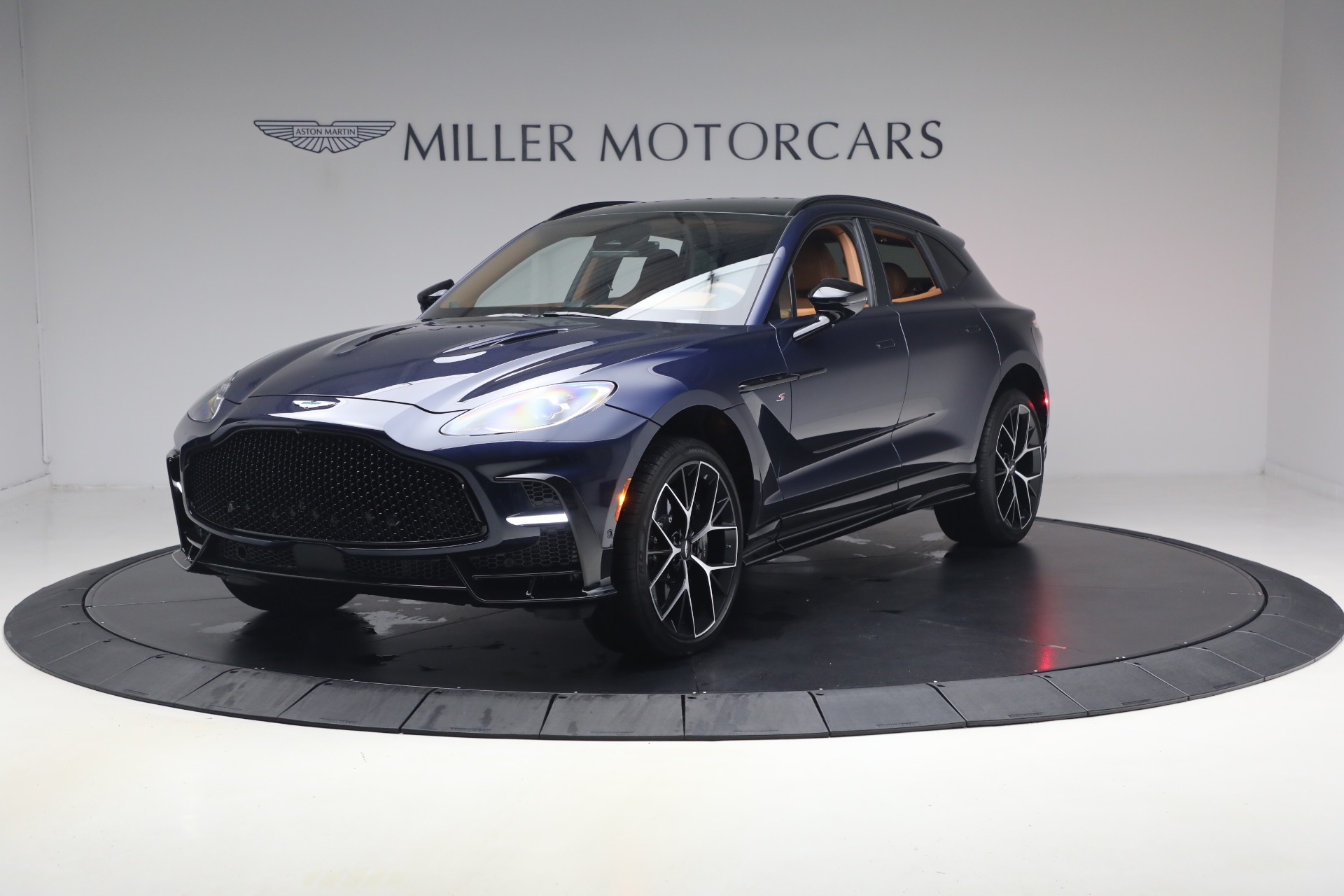 New 2026 Aston Martin DBX S for sale $289,900 at Maserati of Greenwich in Greenwich CT 06830 1