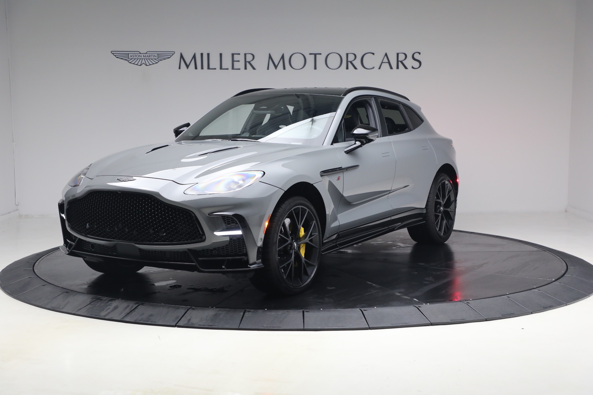 New 2026 Aston Martin DBX S for sale $289,900 at Maserati of Greenwich in Greenwich CT 06830 1