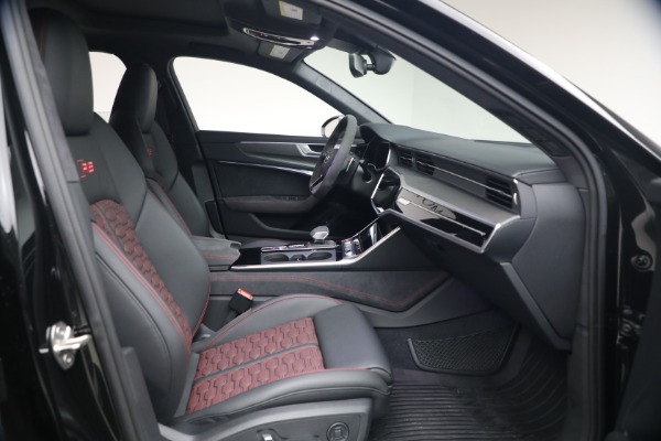 Used 2026 Audi RS 6 Avant performance 4.0T quattro Avant for sale $145,900 at Maserati of Greenwich in Greenwich CT 06830 16