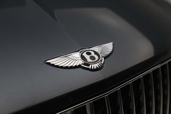 Used 2026 Bentley Bentayga EWB Azure V8 for sale $279,900 at Maserati of Greenwich in Greenwich CT 06830 13