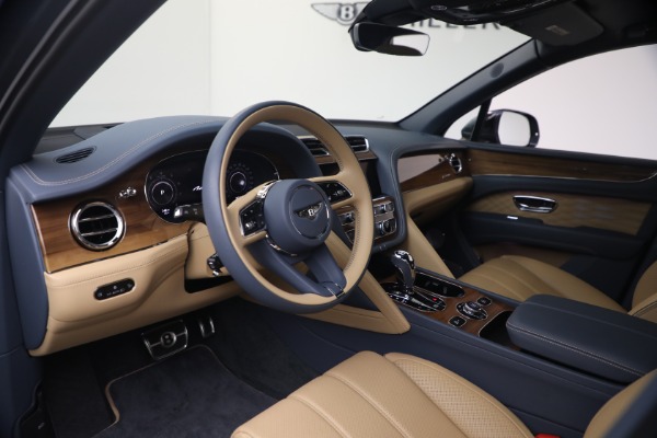 Used 2026 Bentley Bentayga EWB Azure V8 for sale $279,900 at Maserati of Greenwich in Greenwich CT 06830 18