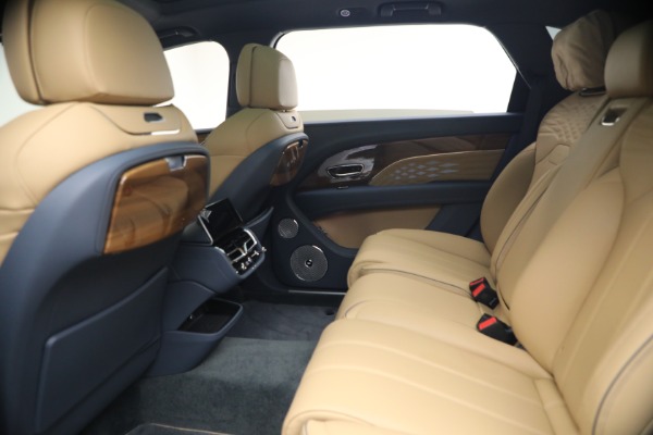 Used 2026 Bentley Bentayga EWB Azure V8 for sale $279,900 at Maserati of Greenwich in Greenwich CT 06830 23