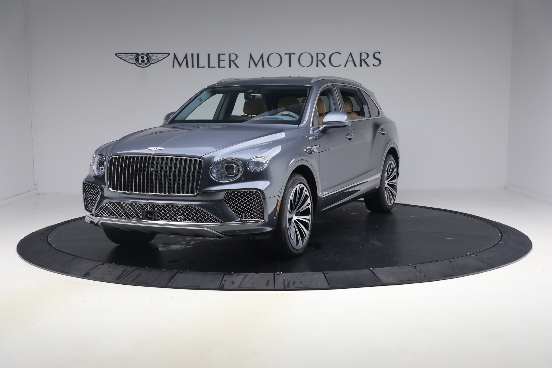 Used 2026 Bentley Bentayga EWB Azure V8 for sale $279,900 at Maserati of Greenwich in Greenwich CT 06830 1