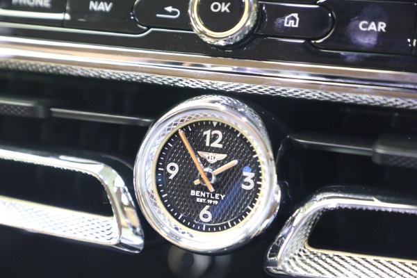 New 2027 Bentley Flying Spur Azure for sale $363,300 at Maserati of Greenwich in Greenwich CT 06830 24