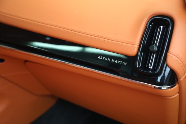 Used 2025 Aston Martin DBX 707 for sale $209,900 at Maserati of Greenwich in Greenwich CT 06830 20