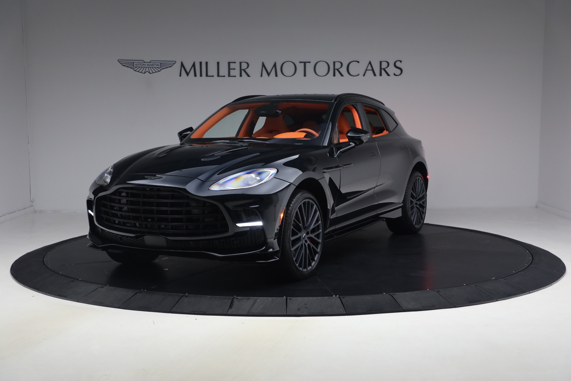 Used 2025 Aston Martin DBX 707 for sale $209,900 at Maserati of Greenwich in Greenwich CT 06830 1