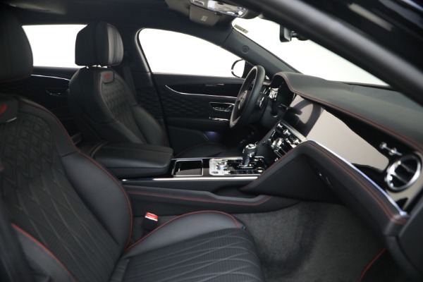 Used 2022 Bentley Flying Spur Hybrid for sale $149,900 at Maserati of Greenwich in Greenwich CT 06830 27