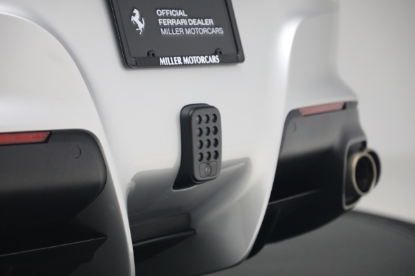 Used 2014 Ferrari F12berlinetta for sale $519,900 at Maserati of Greenwich in Greenwich CT 06830 25