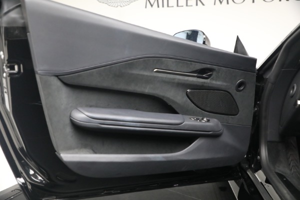 Used 2025 Aston Martin Vantage for sale $187,900 at Maserati of Greenwich in Greenwich CT 06830 16