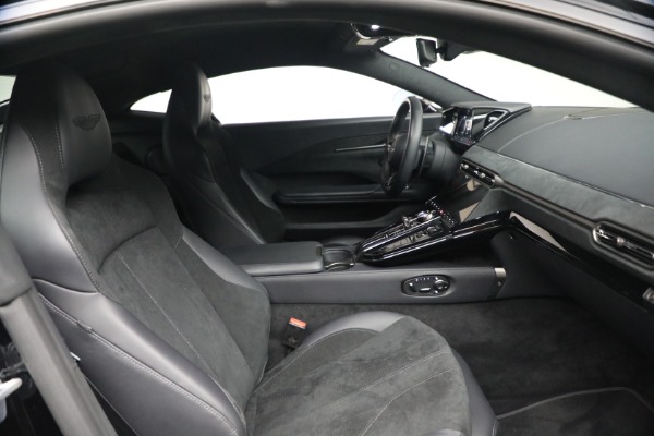 Used 2025 Aston Martin Vantage for sale $187,900 at Maserati of Greenwich in Greenwich CT 06830 18