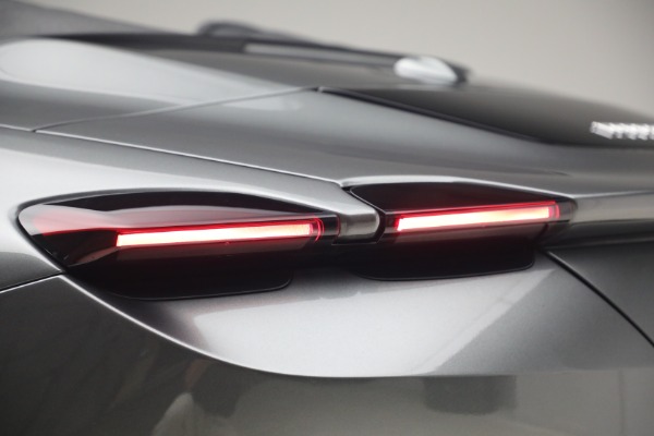 Used 2026 Ferrari Roma Spider for sale $309,900 at Maserati of Greenwich in Greenwich CT 06830 25
