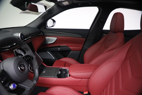 New 2027 Maserati Grecale Trofeo for sale $128,145 at Maserati of Greenwich in Greenwich CT 06830 15