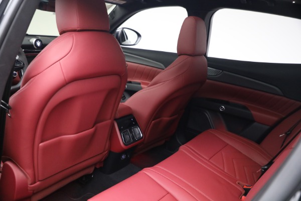 New 2027 Maserati Grecale Trofeo for sale $128,145 at Maserati of Greenwich in Greenwich CT 06830 16