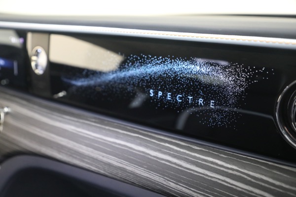 Used 2024 Rolls-Royce Spectre for sale $345,900 at Maserati of Greenwich in Greenwich CT 06830 25