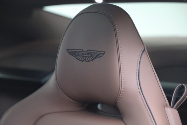 Used 2025 Aston Martin Vanquish for sale $429,900 at Maserati of Greenwich in Greenwich CT 06830 25
