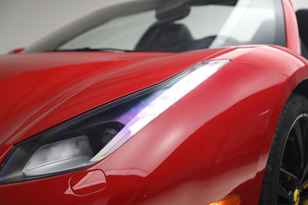 Used 2019 Ferrari 488 Spider for sale $419,900 at Maserati of Greenwich in Greenwich CT 06830 23