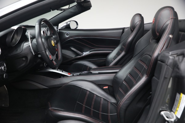 Used 2015 Ferrari California T for sale $139,900 at Maserati of Greenwich in Greenwich CT 06830 13
