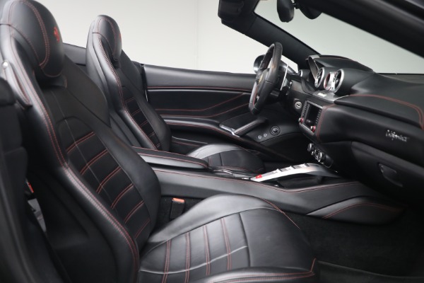 Used 2015 Ferrari California T for sale $139,900 at Maserati of Greenwich in Greenwich CT 06830 17