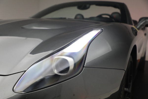 Used 2015 Ferrari California T for sale $139,900 at Maserati of Greenwich in Greenwich CT 06830 25