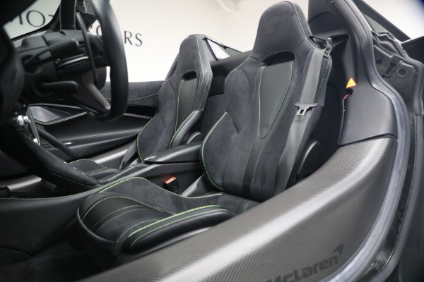 Used 2020 McLaren 720S Spider Performance for sale $277,900 at Maserati of Greenwich in Greenwich CT 06830 27