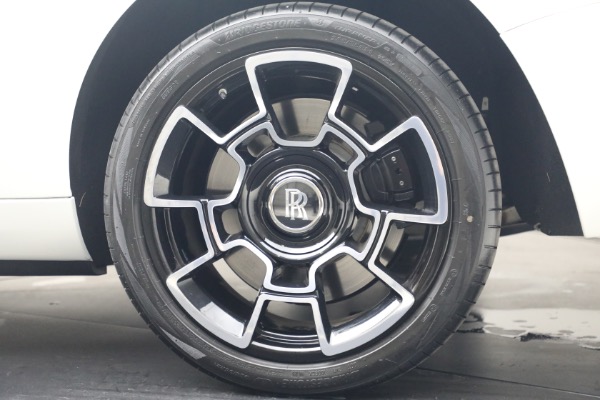 Used 2019 Rolls-Royce Black Badge Dawn for sale $299,900 at Maserati of Greenwich in Greenwich CT 06830 25