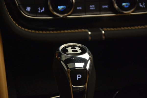 Used 2017 Bentley Bentayga for sale Sold at Maserati of Greenwich in Greenwich CT 06830 24
